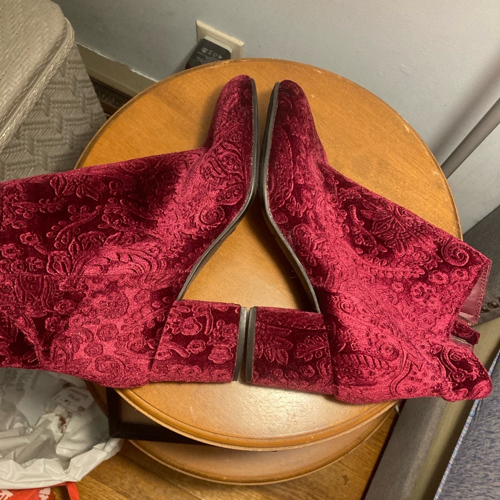 Women’s Red Velvet Paisley Ankle Boots - Picture 3 of 4